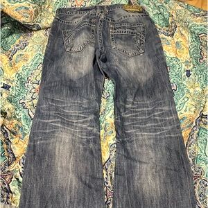 Men’s Buckle jeans